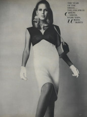 Birgitta af Klercker by Irving Penn / Vogue USA (1966.03)