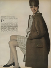Editha Dussler by Irving Penn (Vogue USA 1966.08/2)