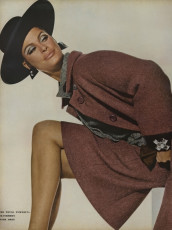 Editha Dussler by Irving Penn (Vogue USA 1966.09)
