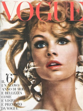 Jean Shrimpton by Richard Avedon / Vogue ITA (1967.01)