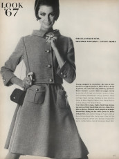 Editha Dussler by Irving Penn (Vogue USA 1967.01)