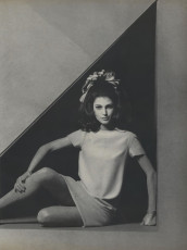 Benedetta Barzini by Gianni Penati (Vogue USA 1967.02)