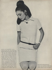 Benedetta Barzini by Bert Stern (Vogue USA 1967.02)