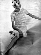 Twiggy by Henry Clarke / Vogue FRA (1967.05)
