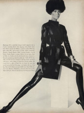 Editha Dussler by Irving Penn (Vogue USA 1967.08/2)