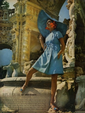 Benedetta Barzini by Henry Clarke (Vogue USA 1967.12)