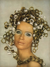 Veruschka by Franco Rubartelli (Vogue USA 1968.04)