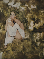 Verushcka by Franco Rubartelli (Vogue USA 1968.06)