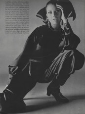 Editha Dussler by Bert Stern (Vogue USA 1968.08/2)