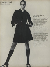 Editha Dussler by Irving Penn (Vogue USA 1969.02/2)