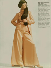 Penelope Tree by David Bailey / Vogue ITA (1969.07-08)