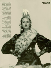 Pattie Boyd by Justin de Villeneuve / Vogue ITA (1969.07-08)