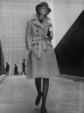Cheryl Tiegs by Kourken Pakchanian / Vogue USA (1973.09)