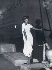 Lisa Taylor by Helmut Newton / Vogue USA (1975.01)