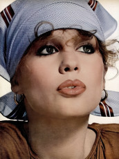 Rosie Vela by Irving Penn / Vogue USA (1976.05)