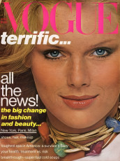 Patti Hansen by Arthur Elgort / Vogue USA (1977.07)