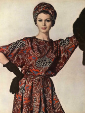 Simone d'Aillencourt by Irving Penn / Vogue USA (1960.06)