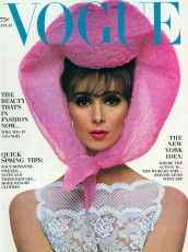 Wilhelmina Cooper by Bert Stern / Vogue USA (1964.01/2)