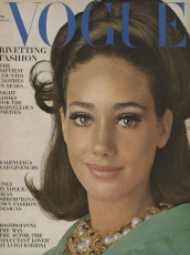Marisa Berenson by Irving Penn  / Vogue USA (1965.10/2)