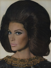 Editha Dussler by Irving Penn (Vogue USA 1966.11)