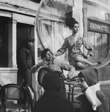 Simone d’Ailencourt (Bubble, Serenade Kiss, Paris) by Melvin Sokolsky (1963)