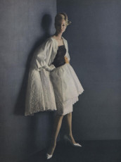 Monique Chevalier by Henry Clarke / Vogue USA (1960.03)