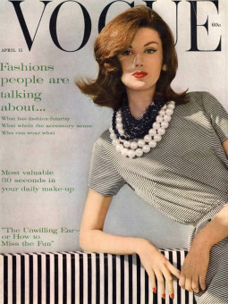 Dorothy McGowan by Leombruno-Bodi / Vogue USA (1960.04/2)