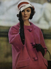 Dorothy McGowan by Frances McLaughlin-Gill / Vogue USA (1961.02)
