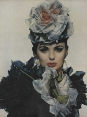 Dorothy McGowan by Irving Penn / Vogue USA (1961.03/2)