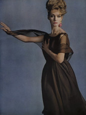Deborah Dixon by Bert Stern / Vogue USA (1961.05)