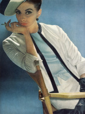 Wilhelmina Cooper byTom Palumbo / Vogue USA (1962.01/2)