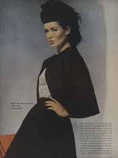 Sondra Peterson by Horst P. Horst / Vogue USA (1962.09/2)