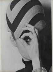 Jean Shrimptonn by David Bailey / Vogue USA (1963.08/2)