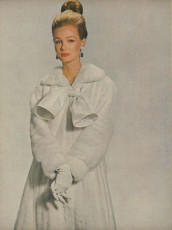 Monique Chevallier by Irving Penn / Vogue USA (1963.10)