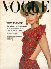 Jean Shrimpton by David Bailey / Vogue UK (1964.04/2)