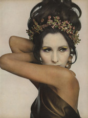 Brigitte Bauer by William Klein / Vogue USA (1965.06)