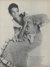 Veruschka by Irving Penn / Vogue USA (1965.11/2)