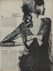 Brigitte Bauer by Irving Penn (Vogue USA 1966.09)