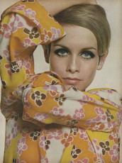 Twiggy by Bert Stern (Vogue USA 1967.03)