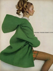 Francoise Rubartelli by Gianni Penati (Vogue USA 1967.08/2)