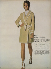 Francoise Rubartelli by Irving Penn (Vogue USA 1968.02)