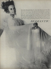 Jean Shrimpton by Irving Penn (Vogue USA 1968.02/2)