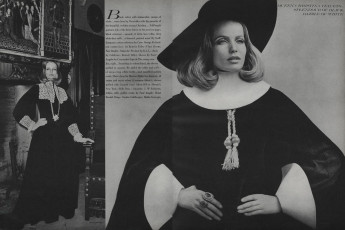 Veruschka by Franco Rubartelli (Vogue USA 1968.08/2)