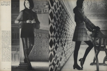 Moyra Swan by Henry Clarke (Vogue USA 1968.10)