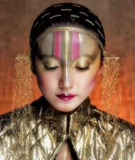 Vivienne Lynn by Clive Arrowsmith (1979)