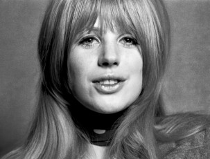 Marianne Faithfull by Clive Arrowsmith (1967)