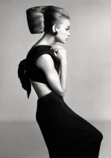 Jean Shrimpton by Richard Avedon (1965)