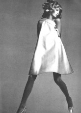 Jean Shrimpton by Richard Avedon (1966)