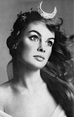 Jean Shrimpton by Richard Avedon (1968)