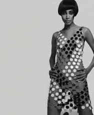 Donyale Luna by Richard Avedon (1966)